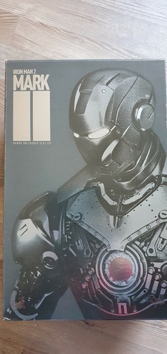 Hot toys iron man - hot,