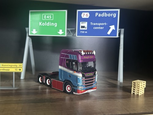 Christoffer fjeld scania - fjeld;,