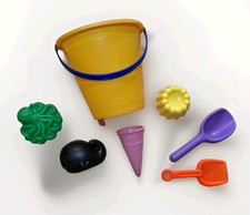 Sandspielzeug Eimer Schaufel