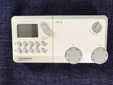 Junkers Raumregler TPR 31 mit Wochenuhr und 4 Schaltzeiten pro Tag möglich !