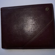 weinrote Geldbörse von Aigner