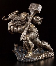 Thor Figur im Kampf -