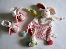 komplettes Set von NICI: Hase Tilli, Schnuffeltuch, Rasselarmband, Rasselschuhe