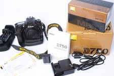 Nikon D750 Vollformat DSLR + Batteriegriff  - Kreativer Begleiter mit Power