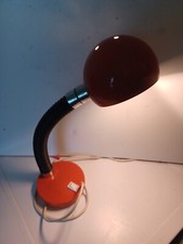 Ich biete diese Tischlampe aus den 70ger Jahren zum Verkauf an Zustand s Bilder