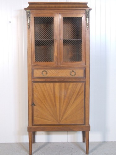570 antikes vertiko - 570,