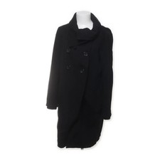 Tiger of Sweden, Mantel