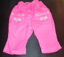 Pinkfarbige Jeans mit