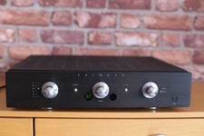 PRIMARE i30 , Vollverstärker incl. Primare Fernbedienung C32