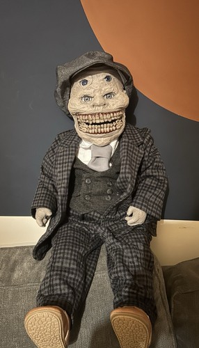 Ooak extra large - 24", sneaky