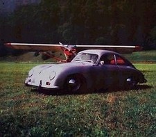 Retro Blechschild Oldtimer Porsche 356 Sportwagen Coupe mit Sportflugzeug