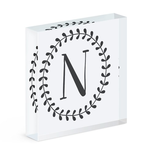 Buchstabe blumenkranz - n,