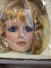 Rustie Doll Exclusive Viola