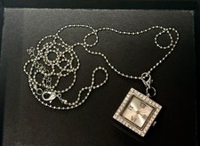 Anhängeruhr in Silberoptik