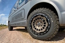 für T5 T6 T6.1 Twin Monotube AT1 Felgen 17 Zoll 8x17 ET40 terra Anfahrschutzring