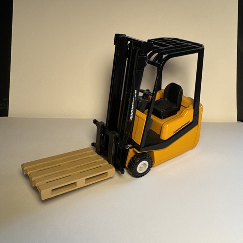 Conrad 2986 forklift - 1:25,