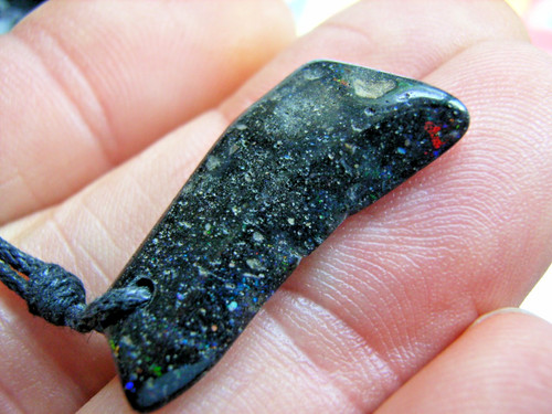Schwarzopal aus honduras - aus,