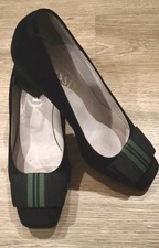 Schwarze Wildleder Trachten