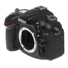 Nikon D7100 ca. 44.000 Ausl