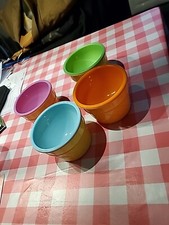 4 Eisbecher Waffeloptik Bunt Kunststoff wie Neu 