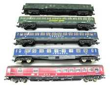 3 LIMA Schnellzugwagen - 1 Gepäckwagen Röwa - 1 Speisewagen Roco mit NEM  -   14