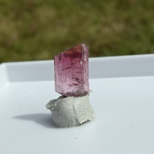 Rosa turmalin kristall - rosa, gute