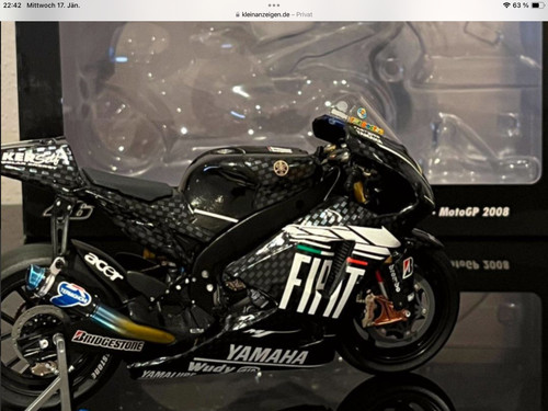 Valentino rossi moto 12 - valentino,