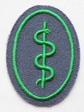 DDR, Zollverwaltung, Ärmelaufnäher für Sekretäre im med. Dienst, wie zwei Bilder