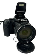 Nikon COOLPIX P900 Digitalkamera 16MP mit Nikkor 83x Zoom 4.3-357mm Schwarz