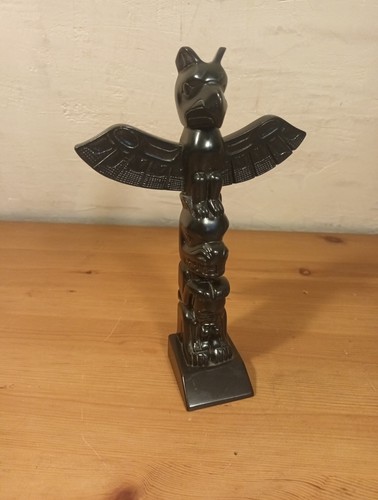 Totem pfahl aus - pfahl,