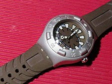 REFURBISHED / neuwertige