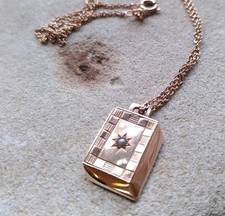 Halskette mit vintage  Gold