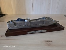 MSC FANTASIA Kreuzfahrtschiff Schiffsmodell massiv Metall auf Holzsockel 28 cm