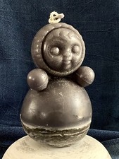 Kerze in Form Russische Puppe aus Paraffin Gipsboden Farbe Grau Höhe 15 cm