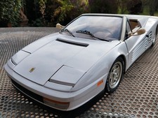 Pocher    Ferrari Testarossa    Spider    Weiß   (montiert)