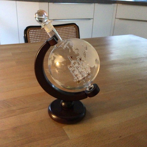 Whiskykaraffe globus design - whiskykaraffe,