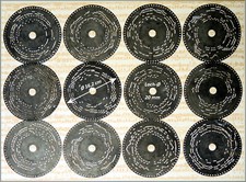 12 Stück Noten-Lochplatten Zinkblech Ø 16,2 cm, 20-mm-Loch, für Organetten o. ä.