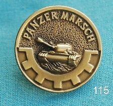 Panzer Marsch Militaria Militär BW l Anstecker l Abzeichen l Pin 115