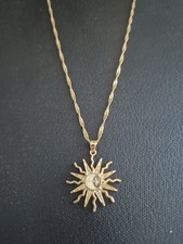 Goldfarbene Halskette mit Sonne - Damen, Urlaub, schlicht, Boho, schick NEU