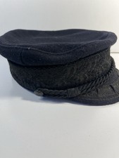 Lion Brand Mütze schwarz