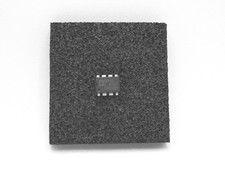 REF02 Analog Devices | 5.0 V, ±0.3% maximum | Precision Voltage References