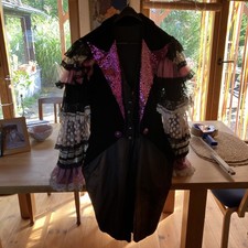 Frack Damen mit Pailletten und Rüschen Gr. 36, handgefertigt