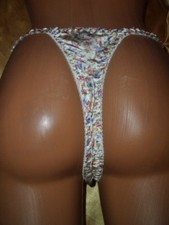 Hinreißender Glanz Seiden String L/XL geblümt Damenstring Tanga Thong neu (G135)