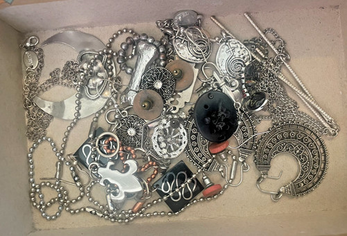 Box voll modeschmuck gothic - box,