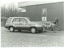 TOYOTA Tercel 4WD Behindertenparkplatz Foto Fotografie Auto Automobil Pressefoto