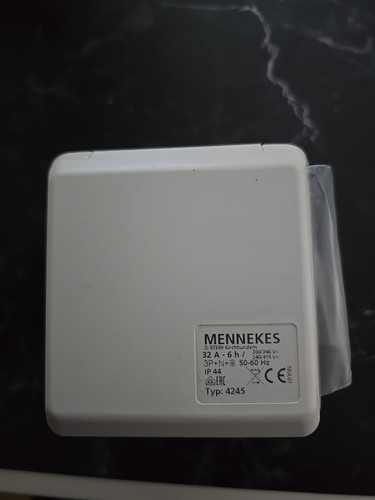 Mennekes 32a cee - mennekes,