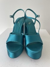 Zara Satin Plateau Sandalen in