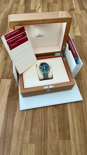 Omega seamaster planet - planet, ocean