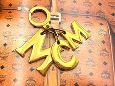 MCM Metall Letter