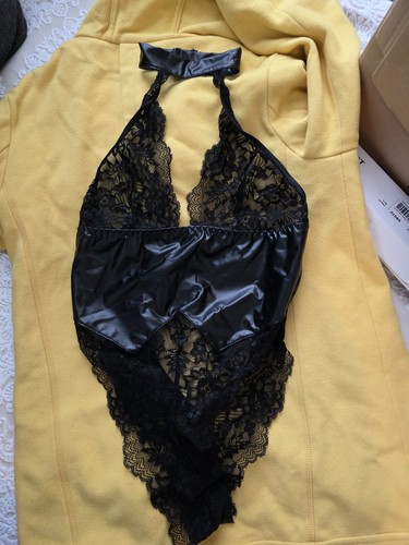 Sexy spitzen body mit wetlook - spitzen-body,
